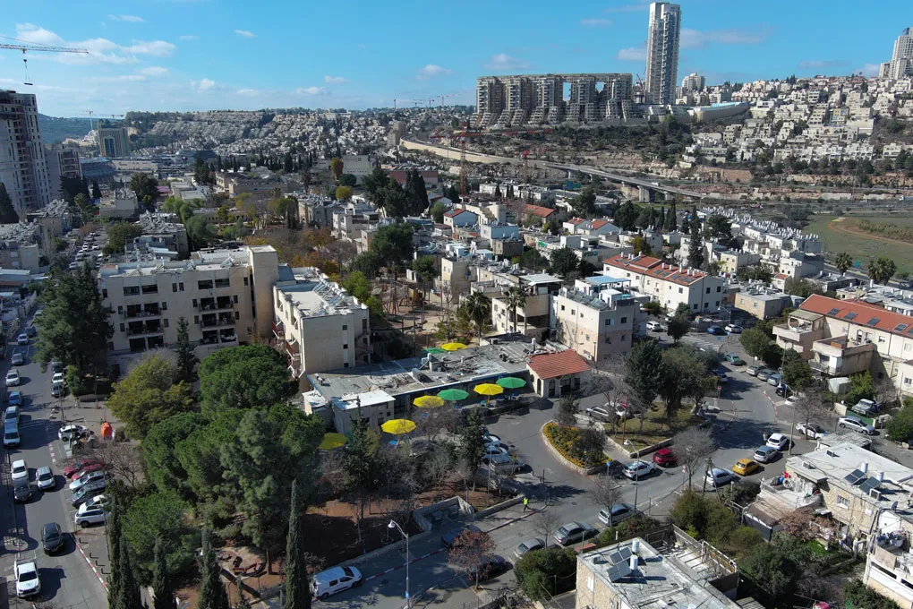 קטמון · השומר 2 / הנוטרים 4